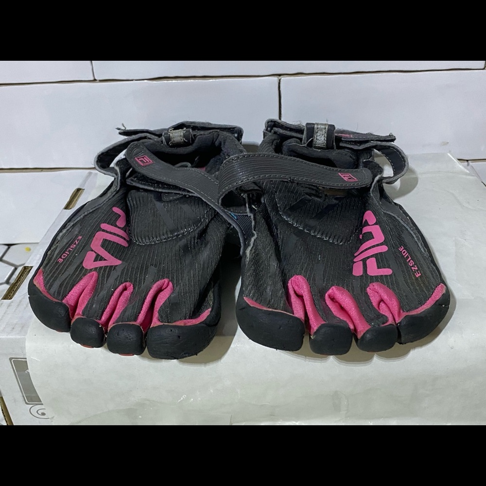 Fila running/water shoes